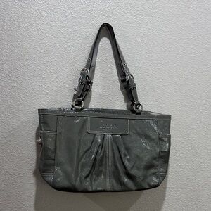 🩶 Coach Stunning Gray Shoulder Bag with Light Blue Interior 🩵